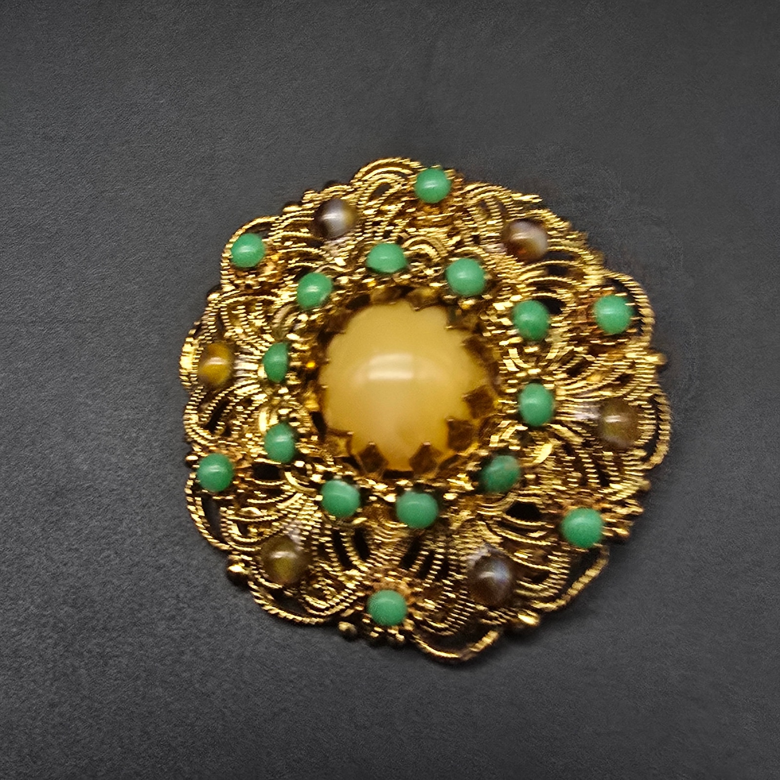 Czech Glass Bead Brooch Gold Tone Filigree Vintage Jewelry Teal 42$